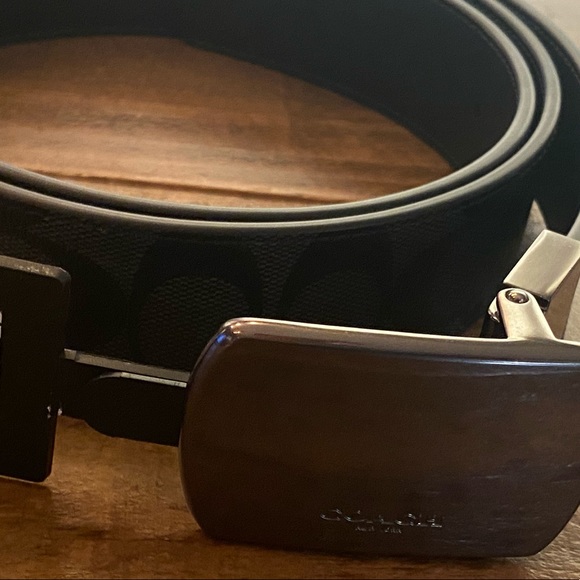 COACH SIGNATURE PLAQUE BUCKLE REVERSIBLE BELT - Picture 7 of 9